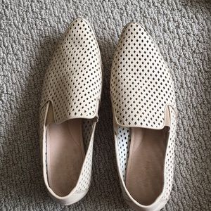 ALL BLACK brand pointy toe shoe